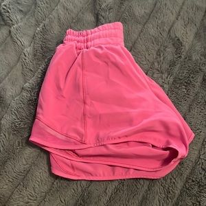 lululemon sonic pink shorts size 2, 4 inch
